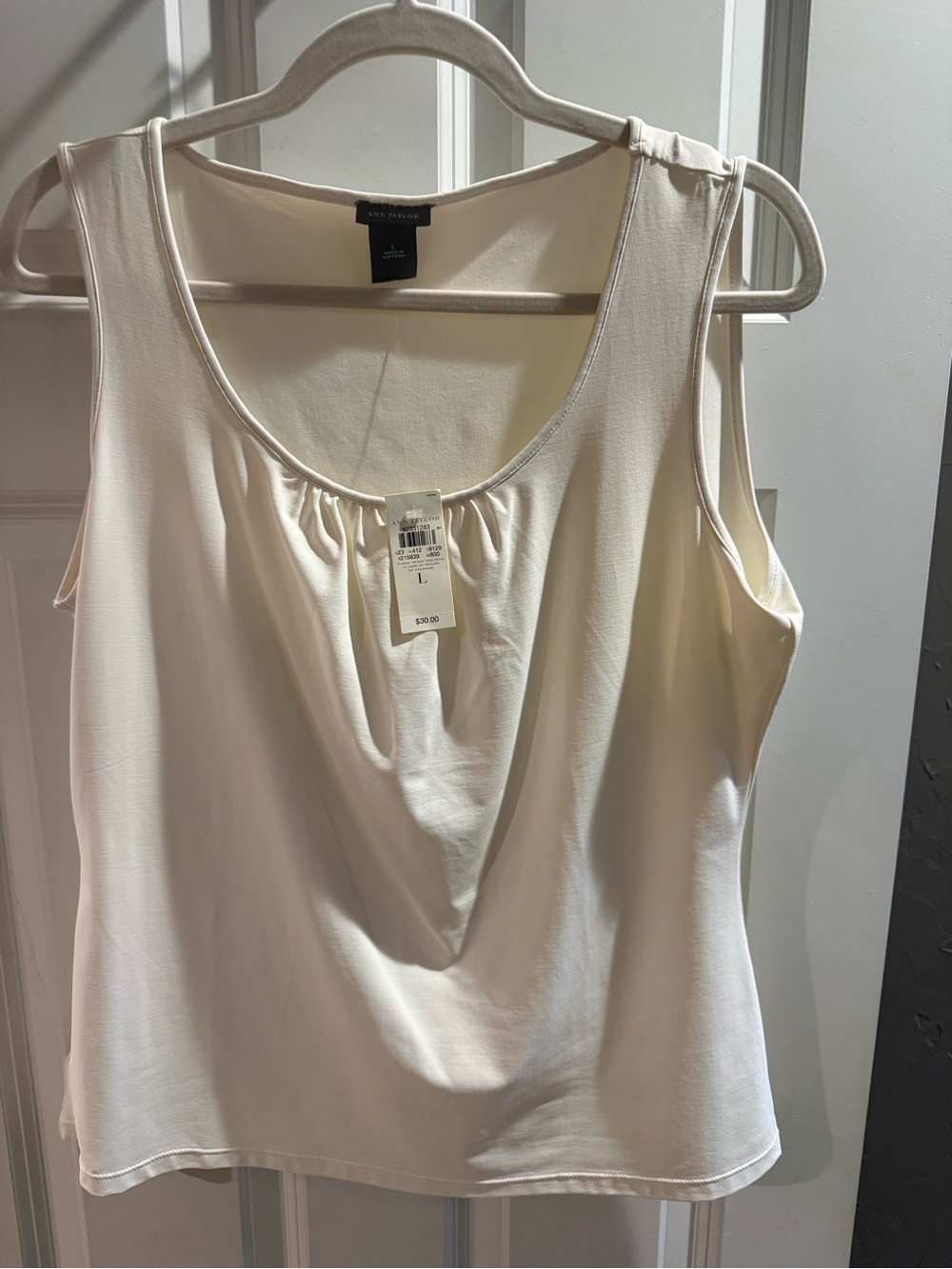Ann Taylor Cream Scoop Neck Tank Top
